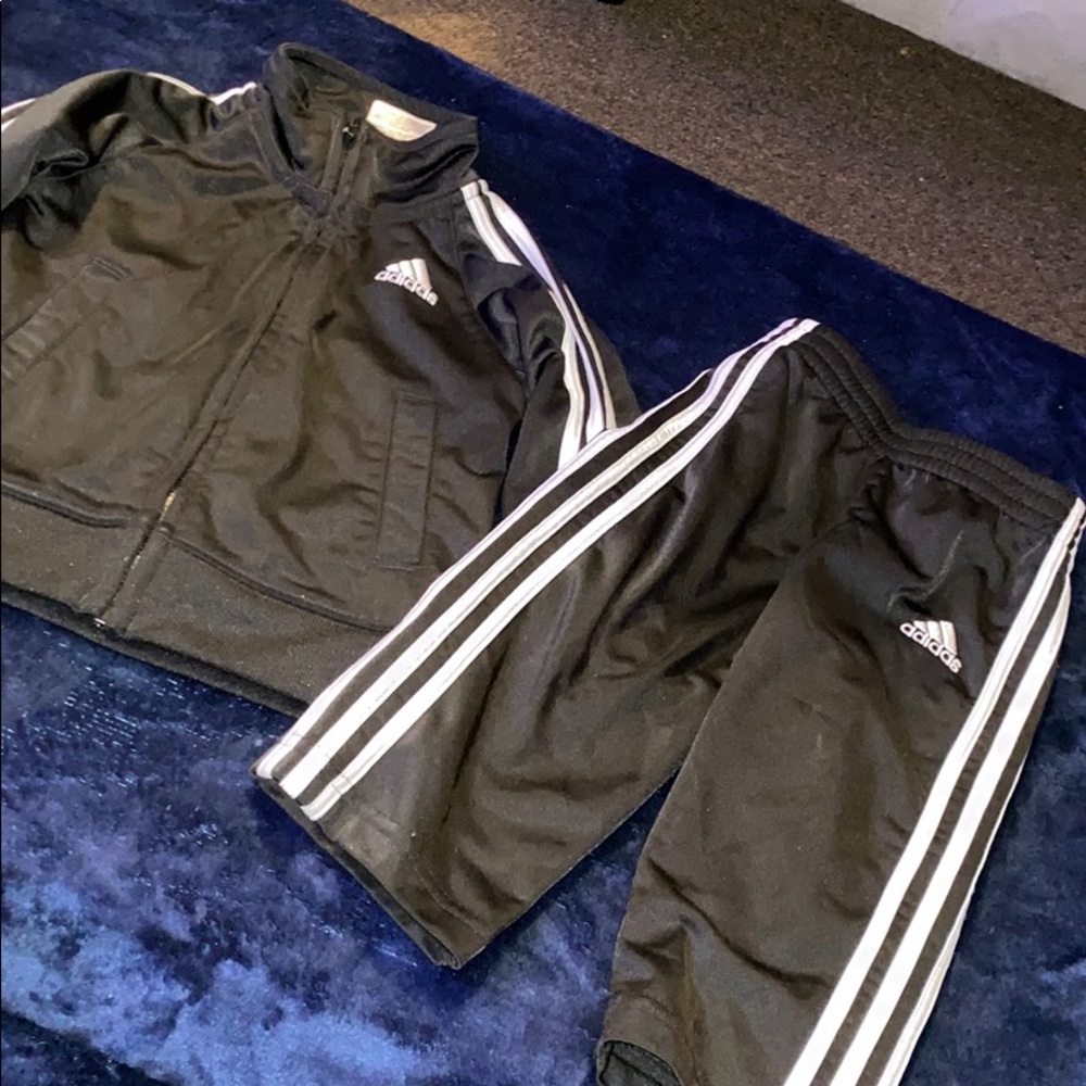 Adidas sweatsuit